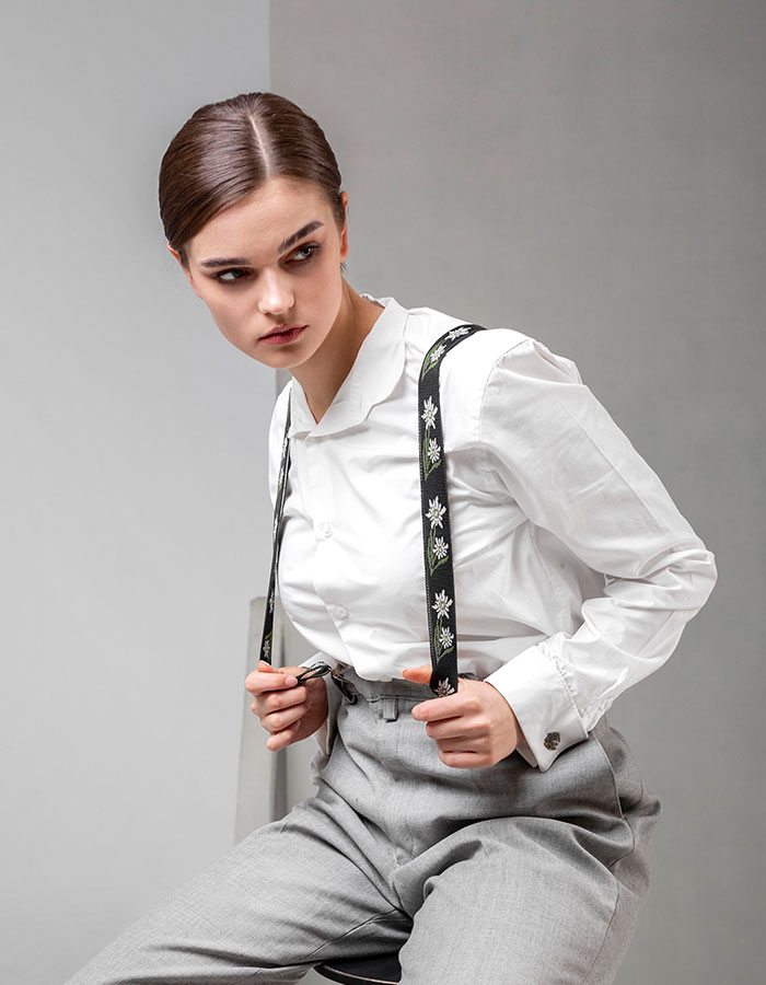 Classic Gray Suit & Accessory